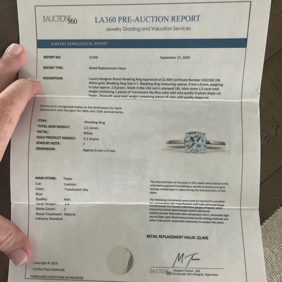 1.5 carat cushion Sky Blue Topaz 18k band - Picture 2 of 4